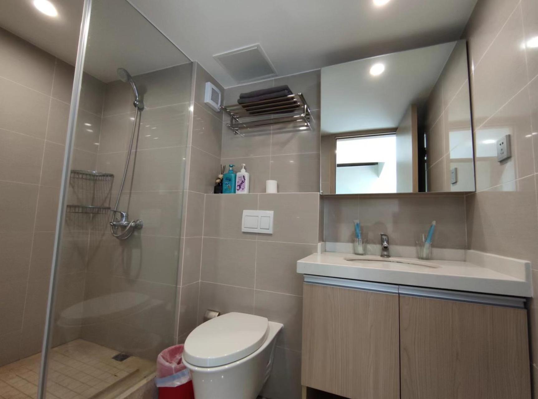 Inestin Waigaoqiao Khách sạn 3*
