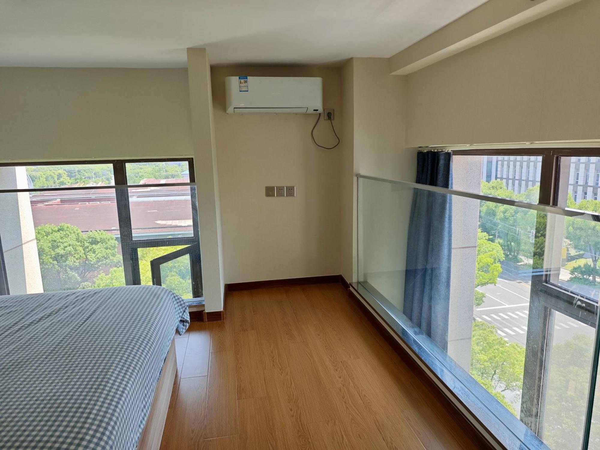 Inestin Waigaoqiao Hotel
